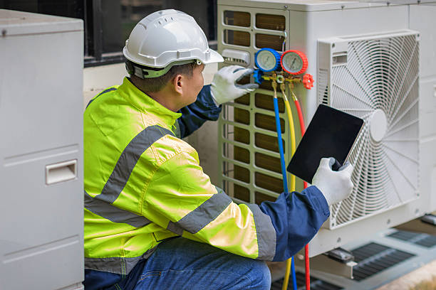 Professional Hvac technician working in Arcola, TX